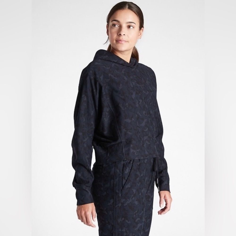 Athleta Camouflage Printed Farallon Sweatshirt